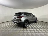 Used 2023 Kia Seltos LX image 4