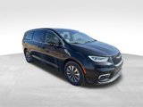 New 2025 Chrysler Pacifica Select image 3