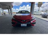 Used 2021 Toyota Camry SE image 3