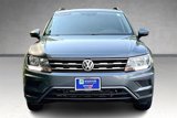 Used 2020 Volkswagen Tiguan SE w/ Panoramic Sunroof Package image 2