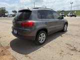 Used 2016 Volkswagen Tiguan S image 5