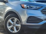 Used 2021 Ford Edge SE image 3