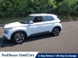 Used 2022 Hyundai Venue SEL image 2