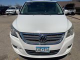 Used 2011 Volkswagen Routan SE image 3