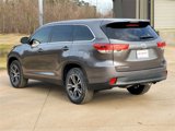 Used 2019 Toyota Highlander LE image 5