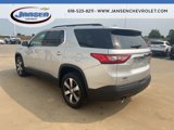 Used 2021 Chevrolet Traverse LT w/ LT Premium Package image 4
