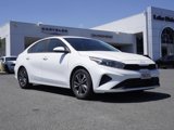 Used 2022 Kia Forte LXS image 2