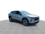 Used 2024 Chevrolet Trax RS w/ Driver Confidence Package image 2