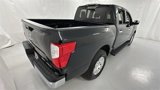 Used 2019 Nissan Titan SV image 3