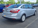 Used 2013 Ford Focus SE w/ SE Winter Pkg image 6
