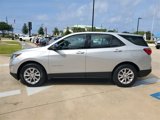 Used 2018 Chevrolet Equinox LS image 2