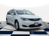 Used 2018 Chrysler Pacifica Touring-L image 1