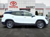 Used 2022 GMC Terrain SLT image 2