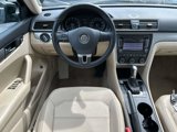 Used 2015 Volkswagen Passat 1.8T Limited Edition image 6