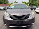 Used 2014 Toyota Sienna L image 2