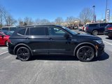 Used 2022 Volkswagen Tiguan SE R-Line image 2