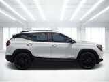 Used 2022 GMC Terrain SLE w/ Elevation Edition image 3
