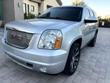 Used 2014 GMC Yukon Denali image 2