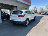 Used 2021 Nissan Rogue Sport SV image 2