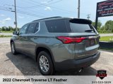 Used 2022 Chevrolet Traverse LT image 3