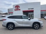 Used 2021 Toyota Highlander XLE image 3