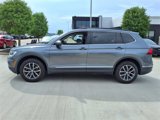 Used 2020 Volkswagen Tiguan SE image 3