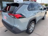 Used 2020 Toyota RAV4 XLE Premium image 4