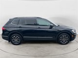 Used 2021 Volkswagen Tiguan SE w/ Panoramic Sunroof Package image 6