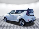 Used 2023 Kia Soul LX w/ LX Technology Package image 5