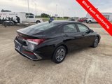Used 2024 Hyundai Elantra SEL image 5