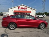Used 2015 Hyundai Sonata SE w/ Option Group 09 image 2