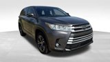 Used 2019 Toyota Highlander LE image 4