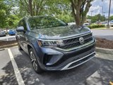 Used 2022 Volkswagen Taos SE w/ Driver Assistance Package image 3