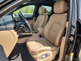 Certified 2025 Porsche Macan image 5