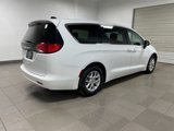 Used 2022 Chrysler Voyager LX image 6
