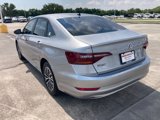 Used 2019 Volkswagen Jetta R-Line image 3