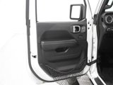 Used 2018 Jeep Wrangler Unlimited Sahara image 4