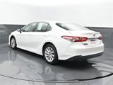 Used 2020 Toyota Camry LE image 3