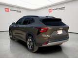 Used 2024 Chevrolet Trax LT w/ LT Convenience Package image 6