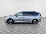 Used 2021 Chrysler Pacifica Touring-L image 4
