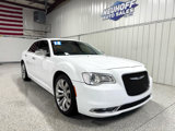 Used 2018 Chrysler 300 Limited image 2
