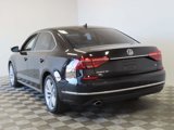 Used 2018 Volkswagen Passat 2.0T SE image 3