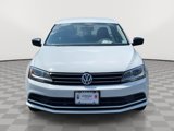 Used 2016 Volkswagen Jetta SE image 2