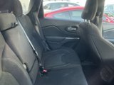 Used 2021 Jeep Cherokee Latitude image 4