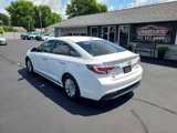 Used 2017 Hyundai Sonata SE image 3