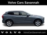 Used 2022 Volvo XC60 B5 Momentum image 3