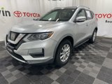 Used 2017 Nissan Rogue SV image 3