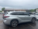 Used 2020 Toyota Highlander XLE image 4