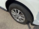 Used 2015 Nissan Pathfinder SL w/ SL Tech Package image 3