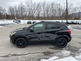 Used 2022 Chevrolet Trax LT w/ Midnight Edition image 6
